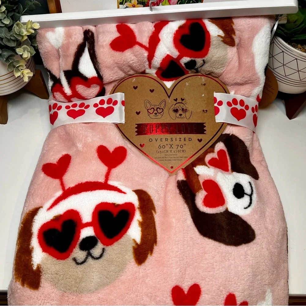 Heart Blanket Cute Dog Print Puppy Love 60” x 70” NWT Cozy Super Soft